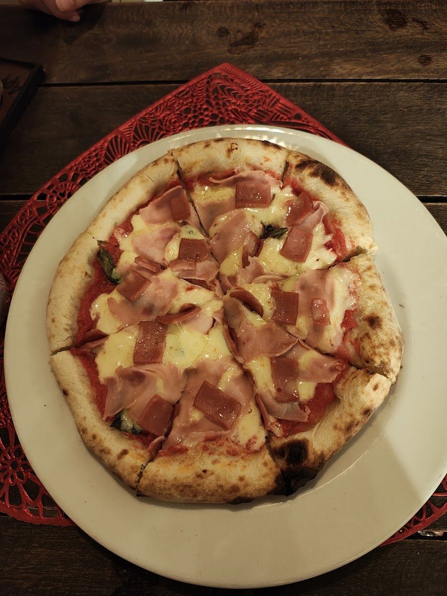 Pizza con jamón — Apprendista Bucaramanga