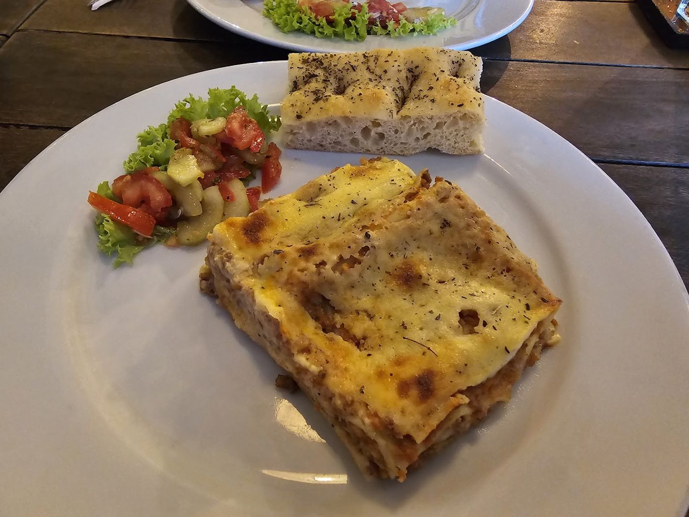 Lasagna gratinada con focaccia — Apprendista Bucaramanga