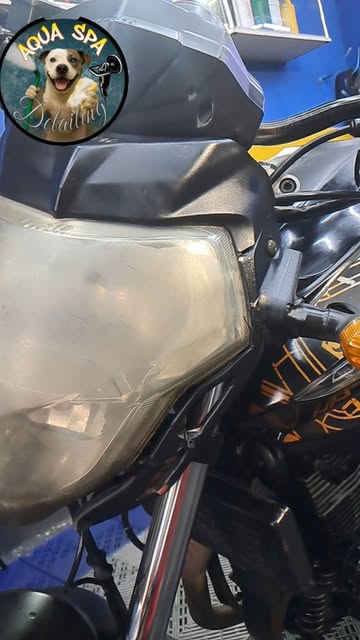 Farola de moto restaurada