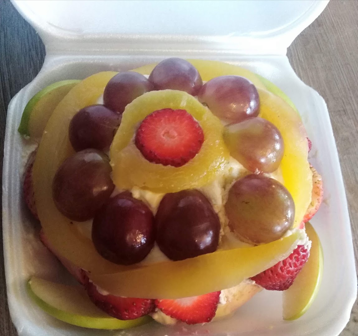 Postre con frutas frescas — ASADERO EL GRAN RODEO PARRILLA