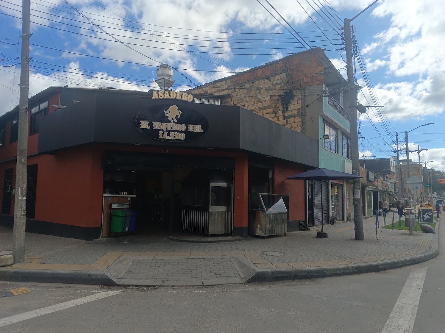 Fachada del asadero — Asadero El Vaquero del Llanoo