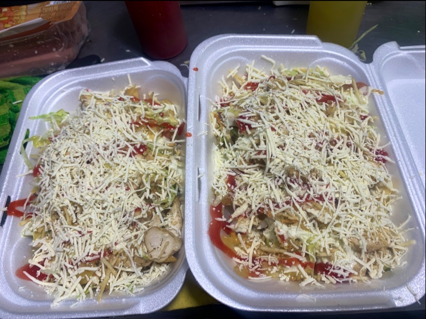 Comida para llevar en recipientes — Asadero KIKIRISAN