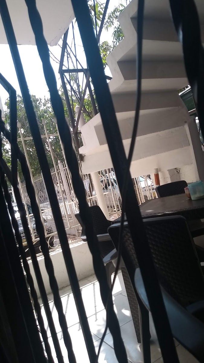 Terraza del patio — Bajo El Palo E' Mango