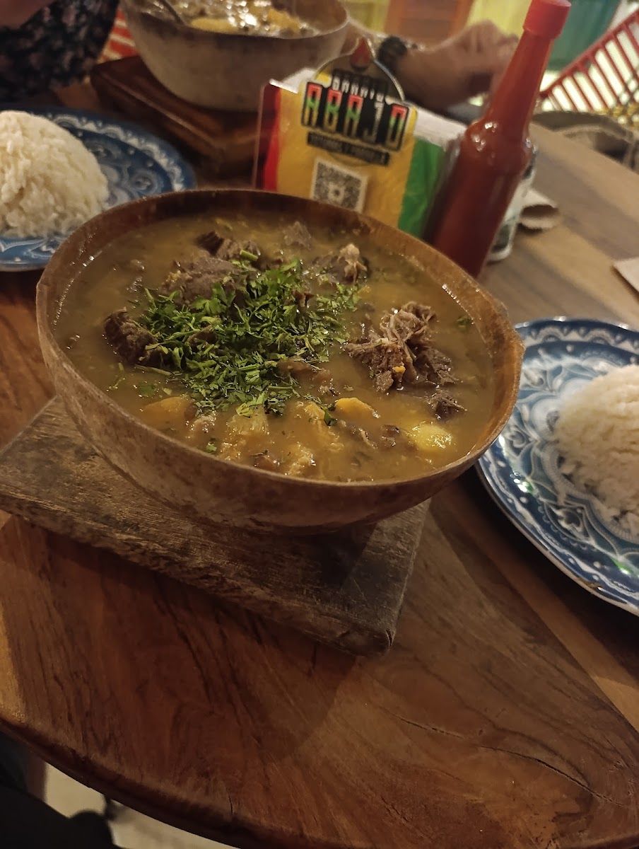 Sopa en totuma — Barrio Abajo Totumas y Parrilla