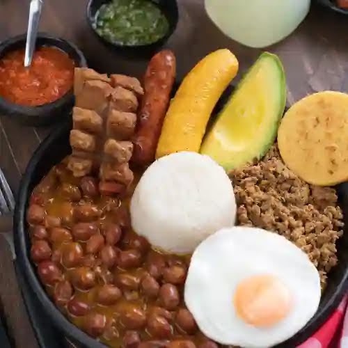 Bandeja paisa completa