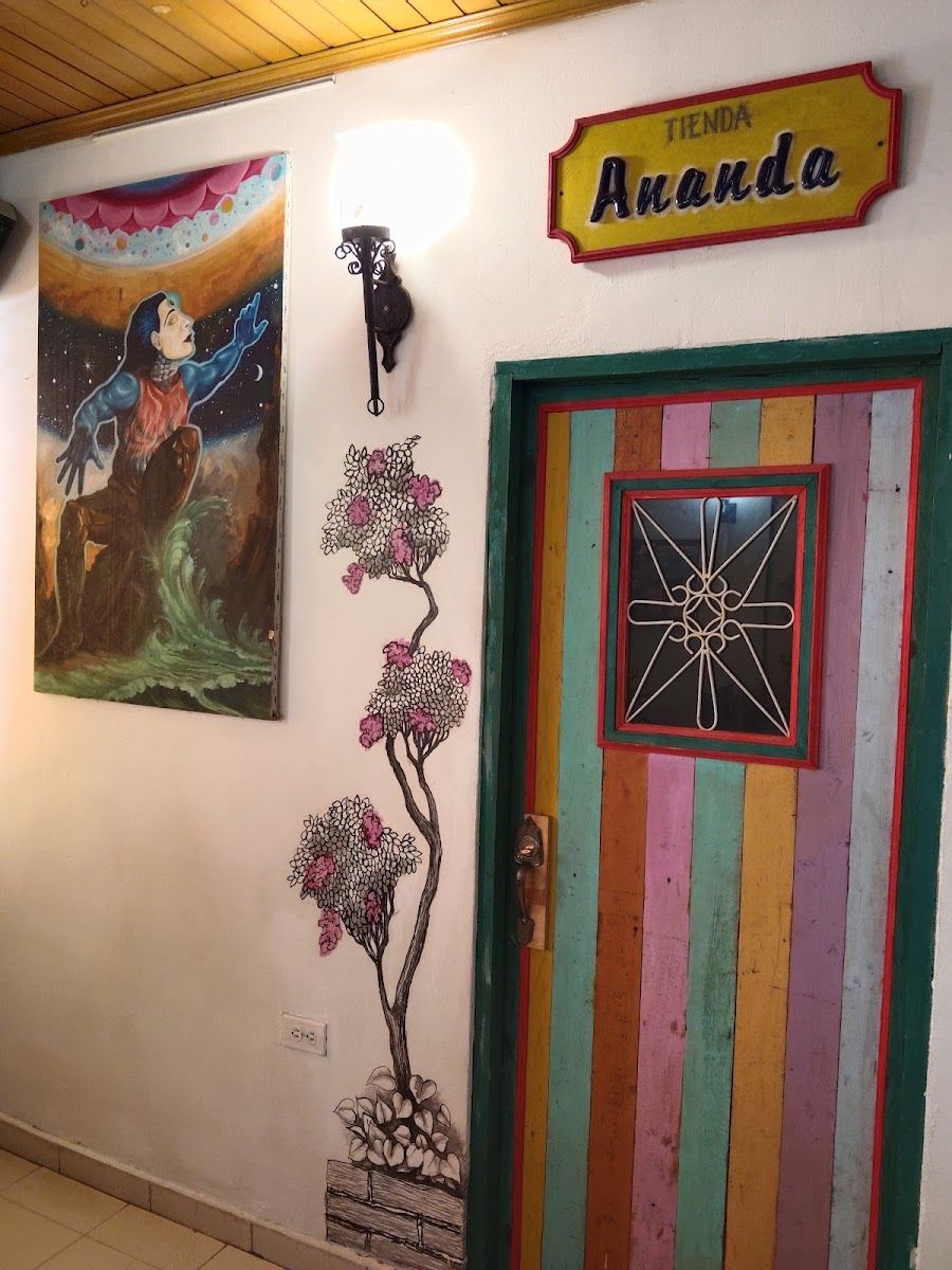 Puerta de colores — Casa Jharikanda