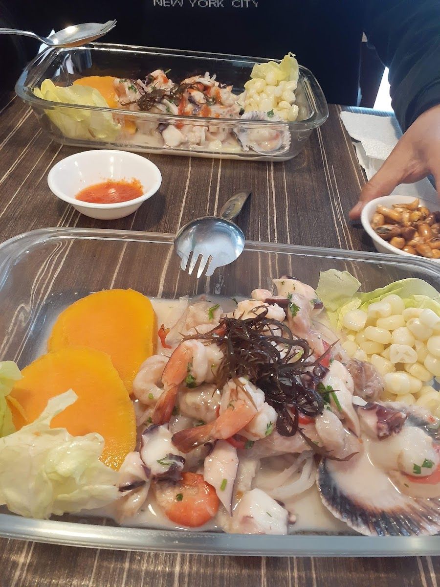 Ceviche con conchas — Cevicheria Pica Y Pasa