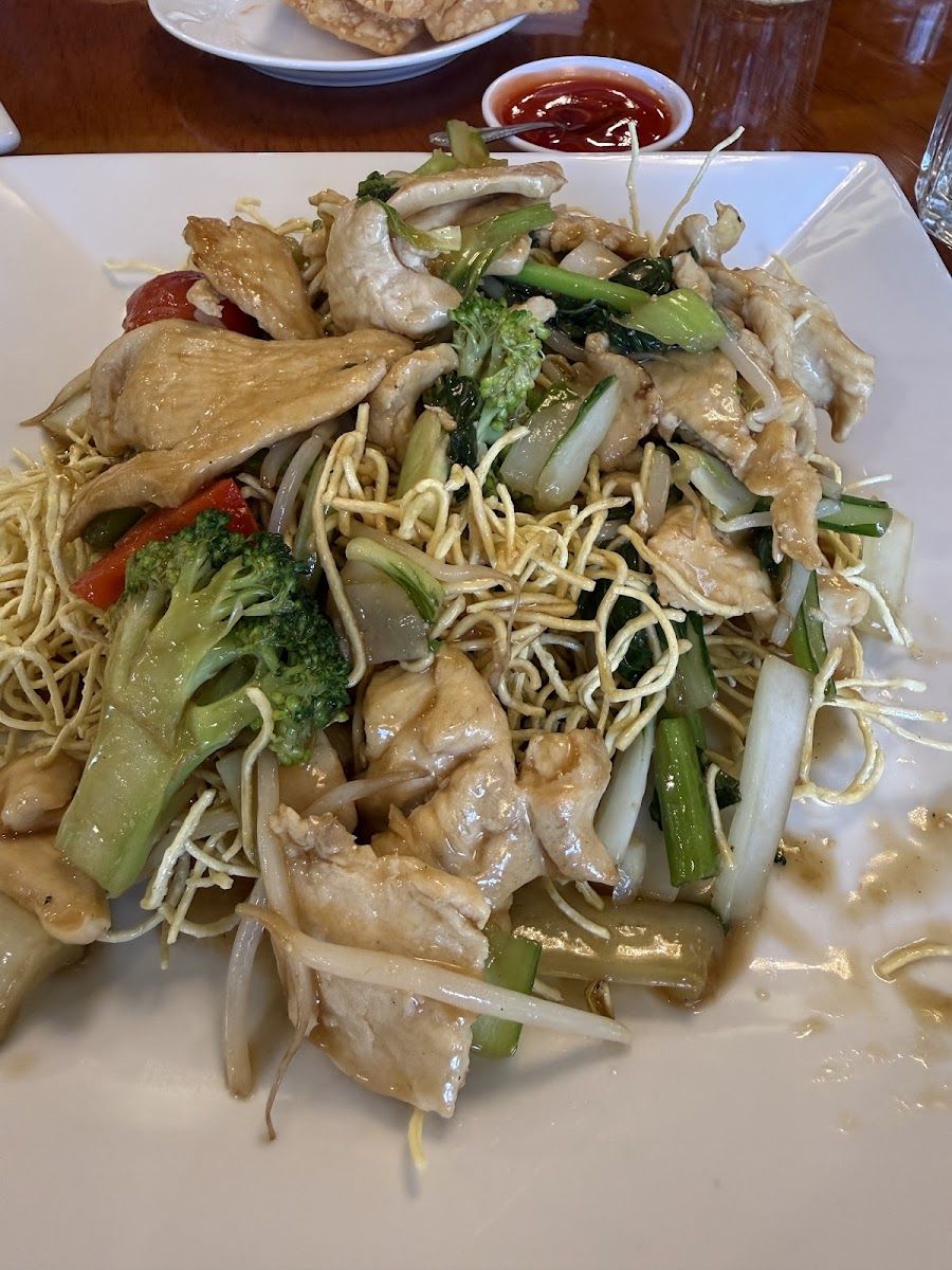 Tallarines con verduras — Chifa Hong Yi