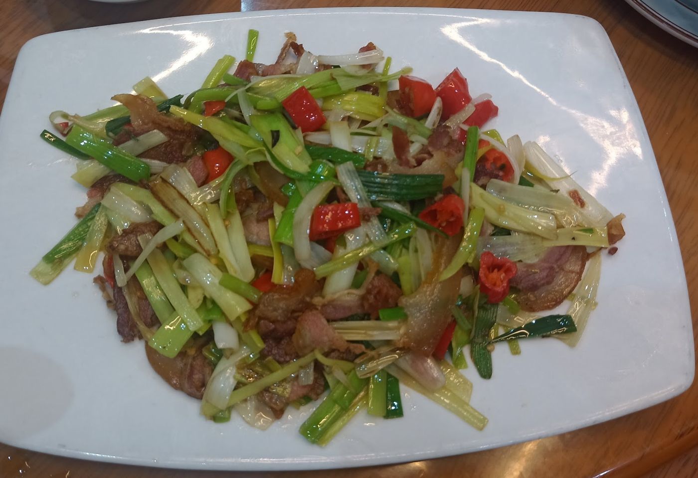 Salteado con apio y tomate — Chifa Mister Li