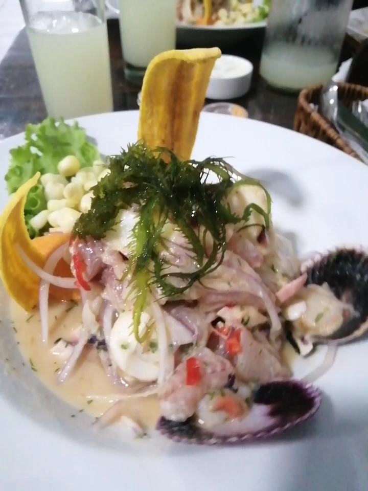 Ceviche con chifle — Cónchale