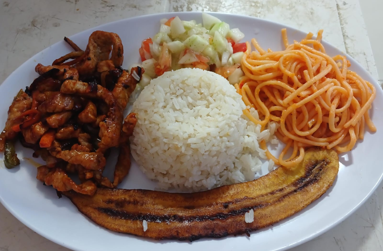 Plato con arroz y patacon — DeliasadosLa27