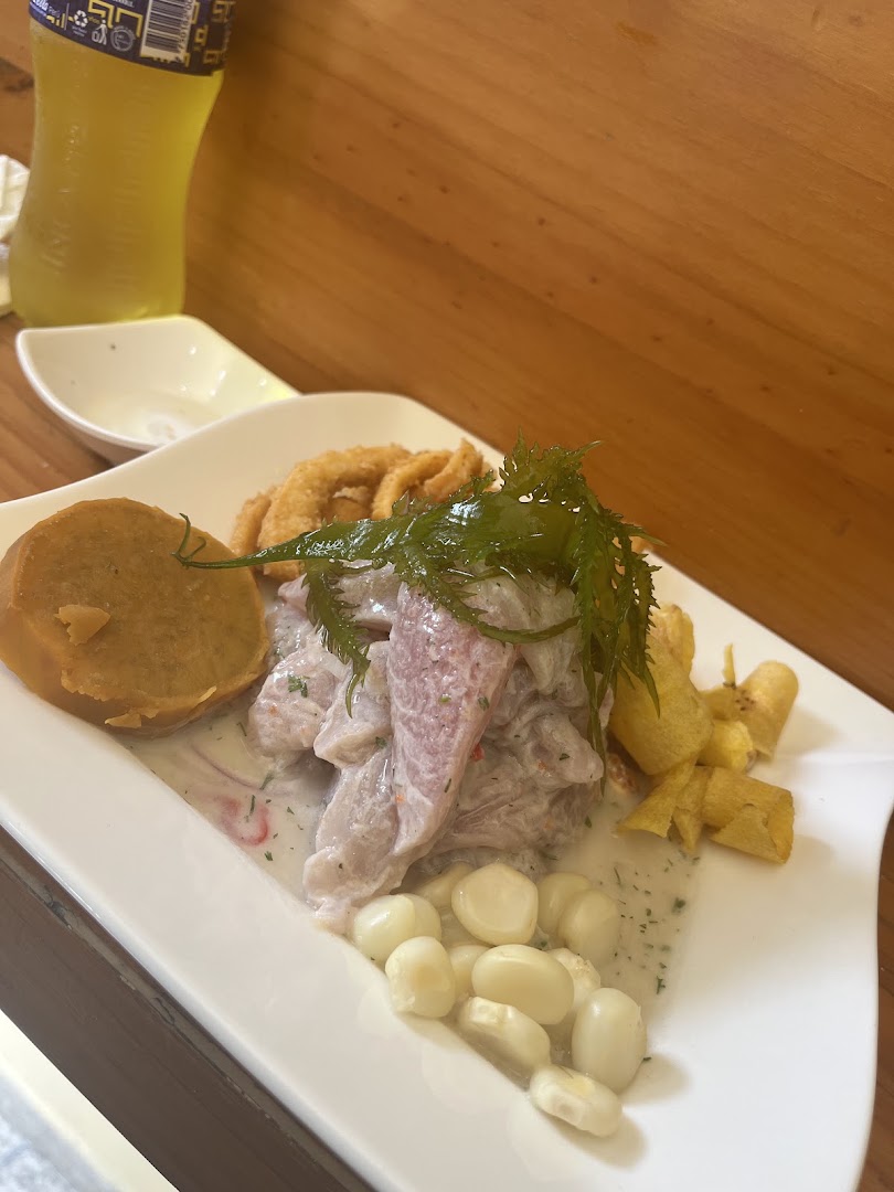 Ceviche con chicharrón — El Cebiche de Ronald