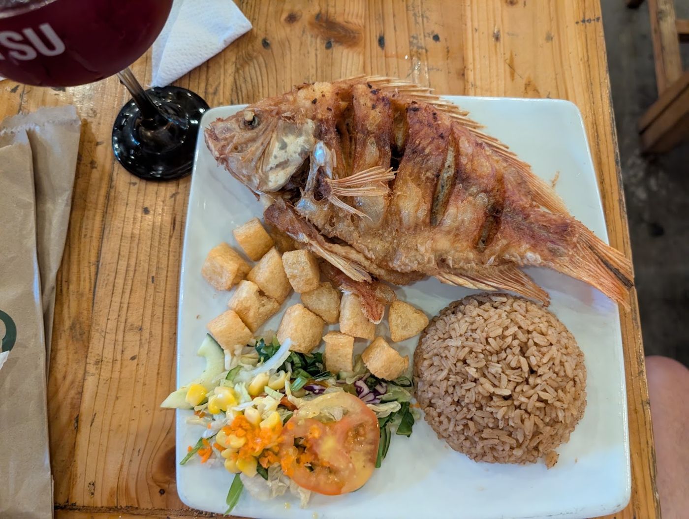 Pescado frito con arroz — El Patio De La 21