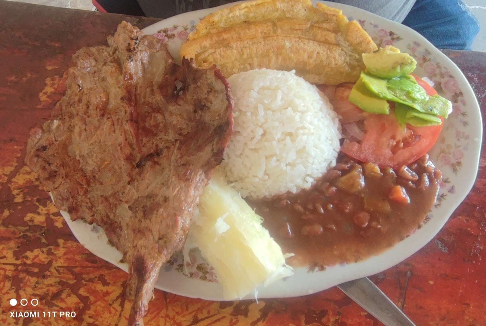 Chuleta con arroz y platano — El Sabór de mi tierra