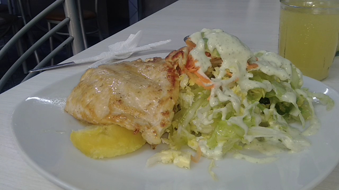 Pescado frito en ERIKA - LA GOTA DE LIMON, Restaurante, Cevichería, Salchipapas, Brosters