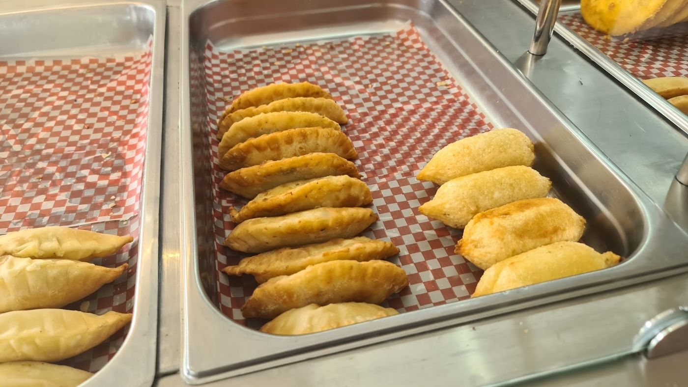 Bandeja de empanadas — Frutera Restaurante Productos Del Campo