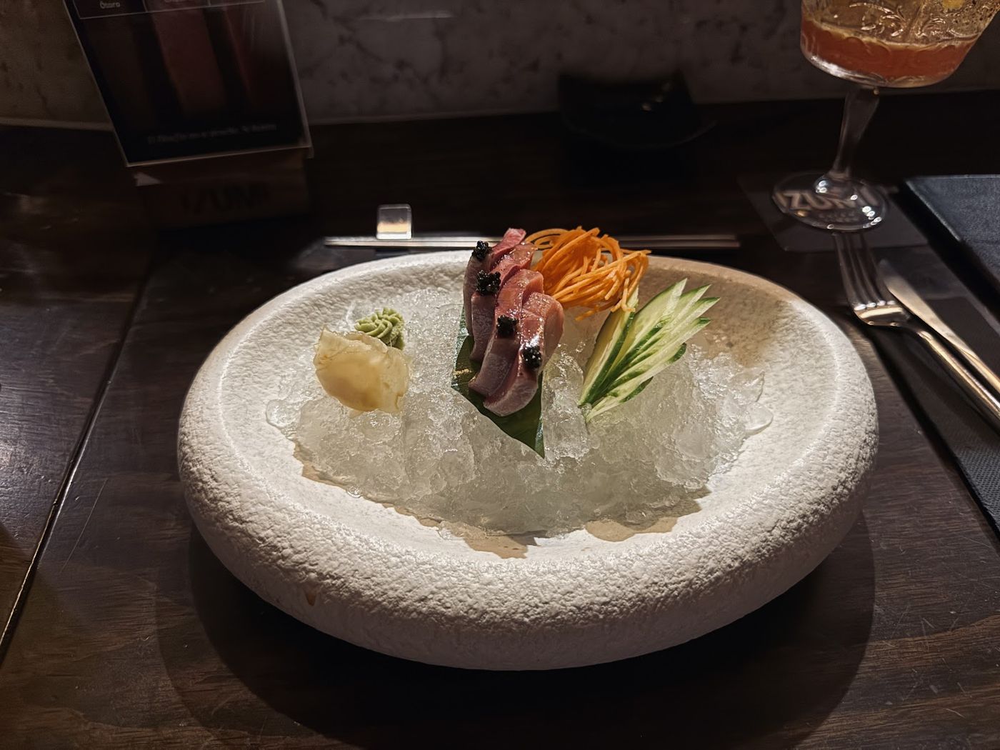 Sashimi sobre hielo — Izumi Restaurant