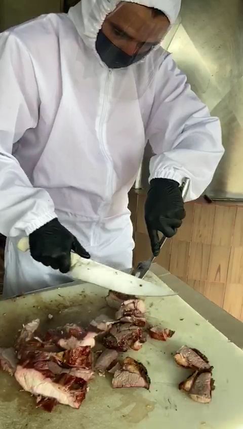 Carne recién cortada — Juan Karnes Parrilla