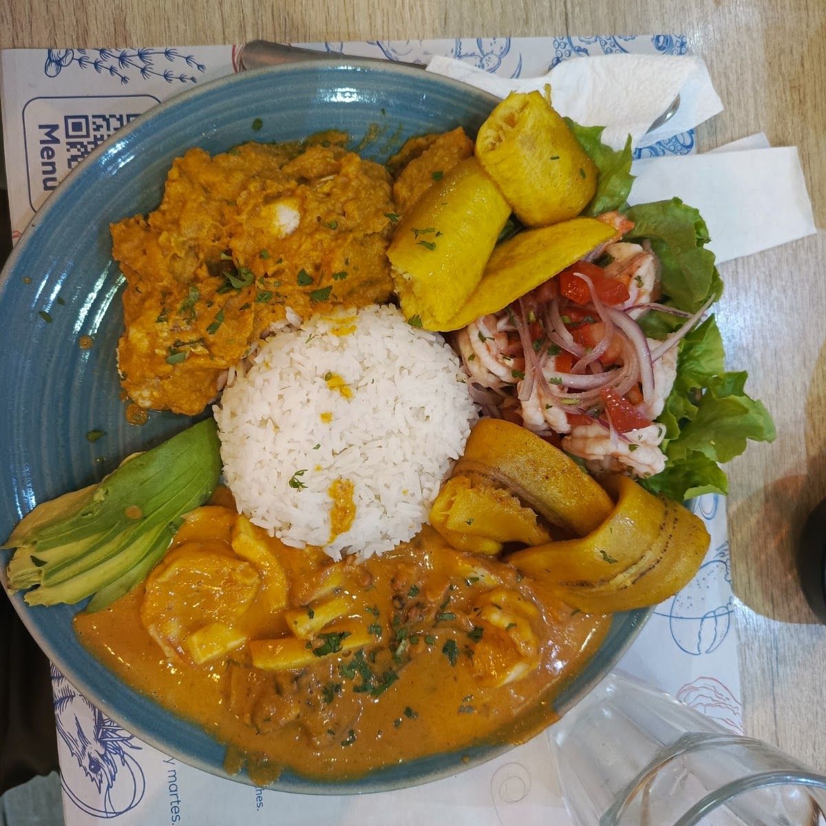 Plato marinero con arroz — La Caraway
