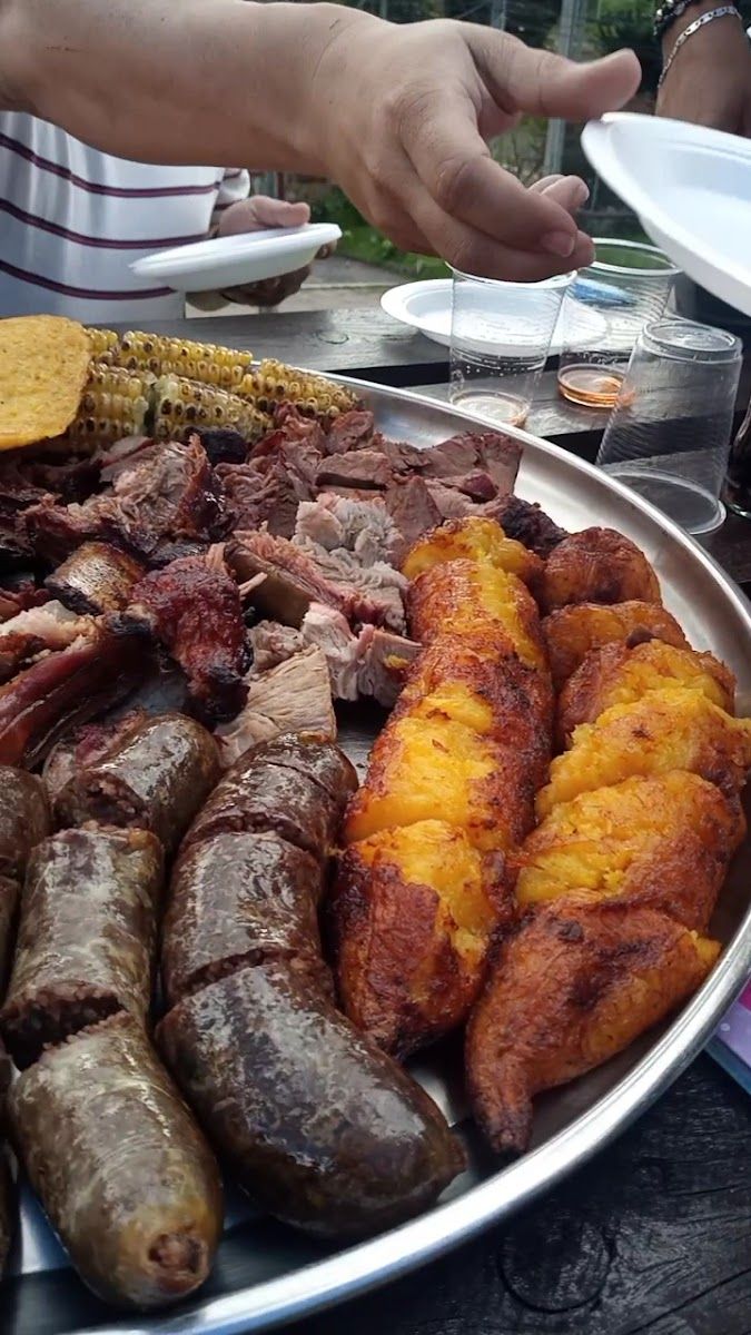 Picada para la mesa en La Casona de Luis