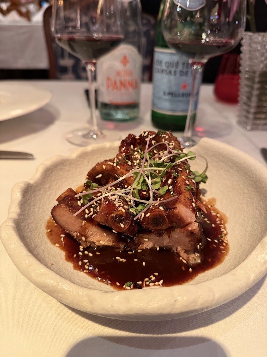 Carne glaseada con sésamo — La Cassina