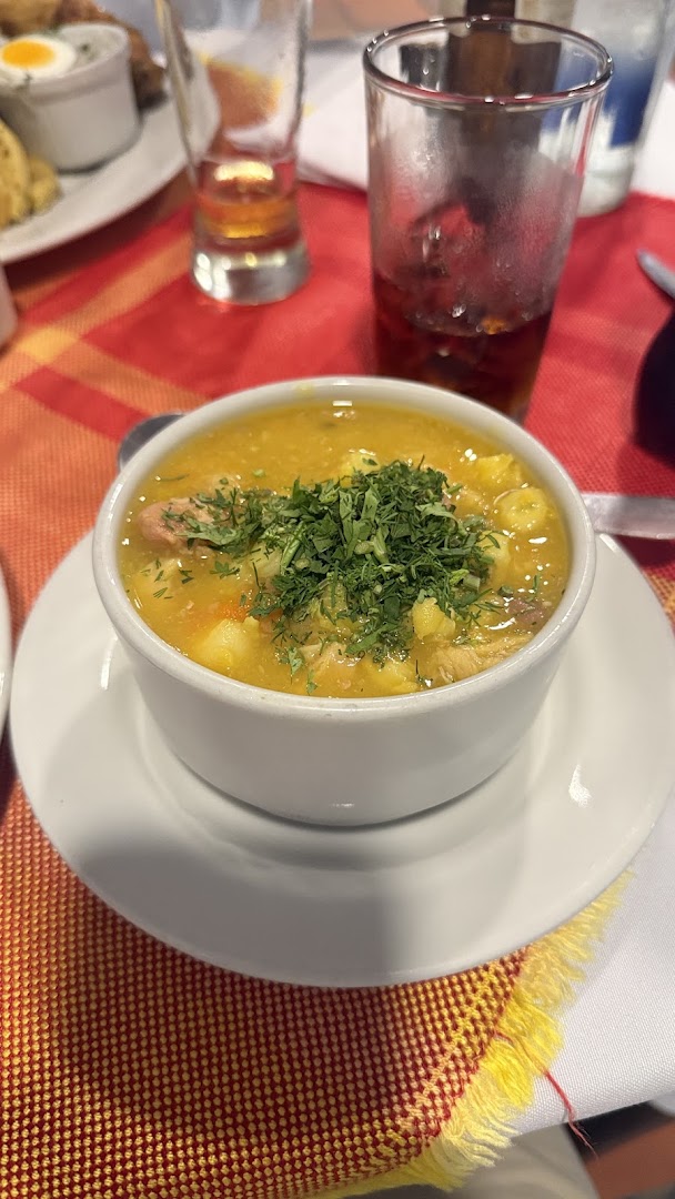 Sopa con cilantro — La Puerta del Sol Restaurante