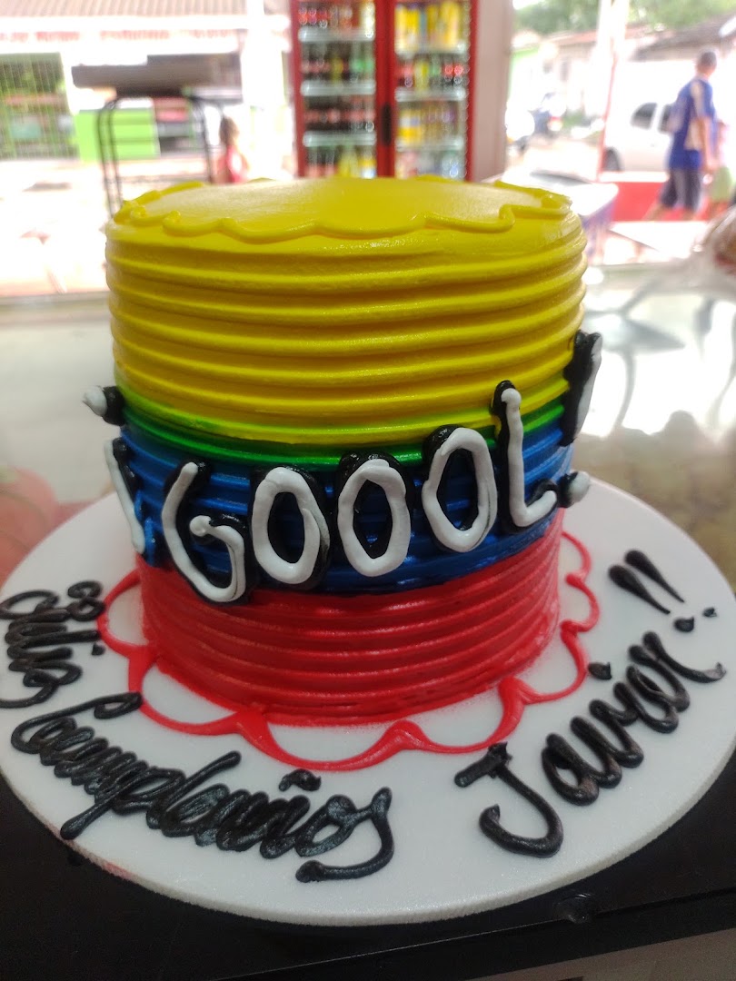 Torta de cumpleaños — Muy buen lugar