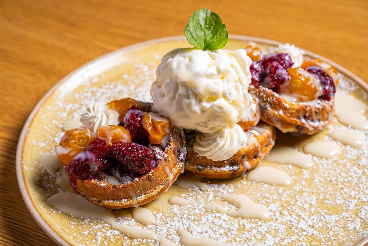 Postre con frutos rojos — Origen