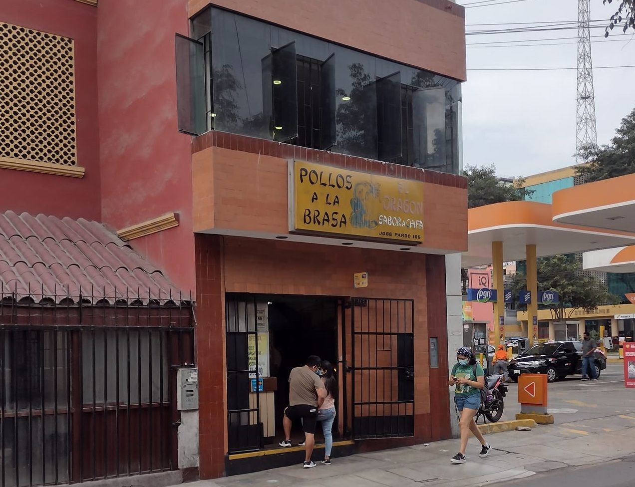 Pollos a La Brasa Dragón