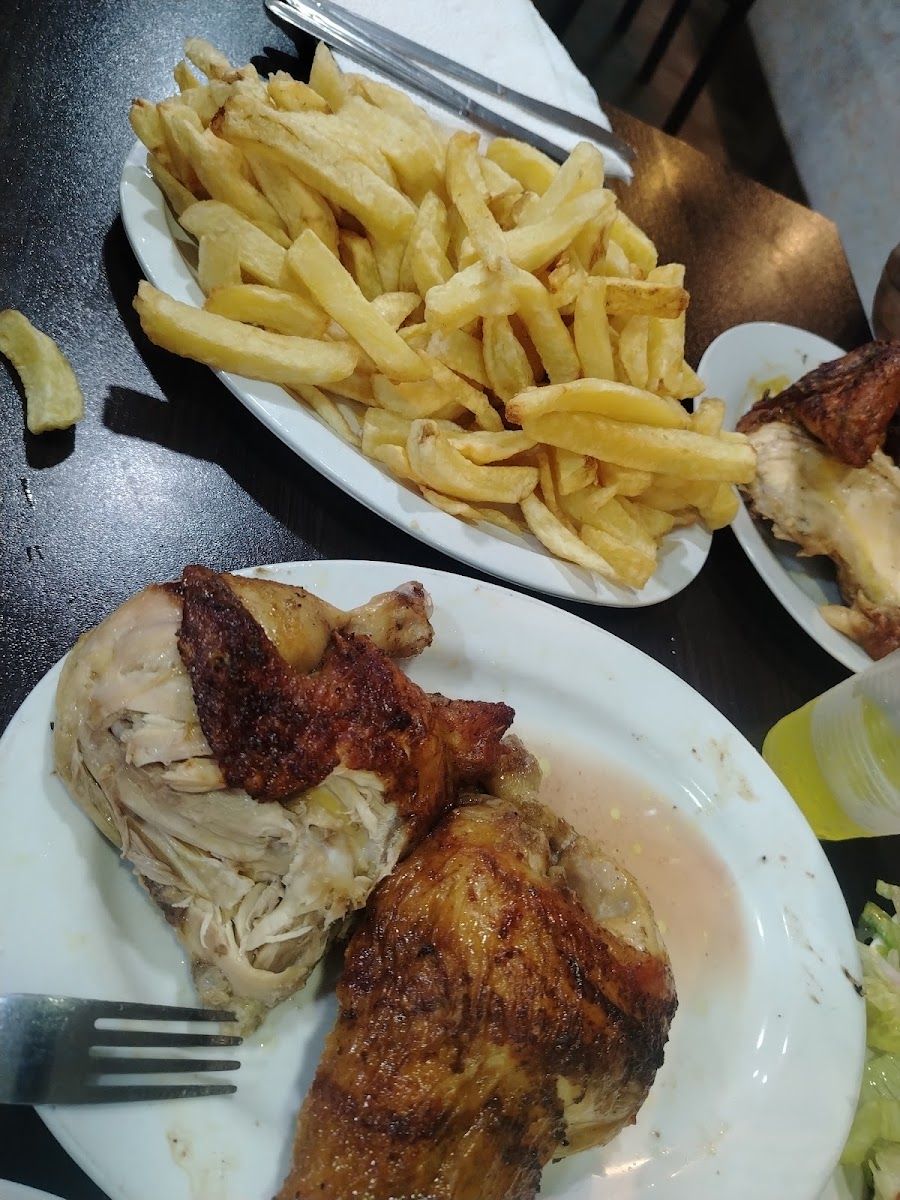 Pollos a La Brasa Dragón