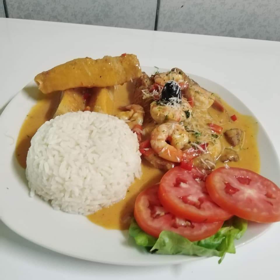 Arroz con mariscos — Restaurant - Cevicheria El encanto del mar
