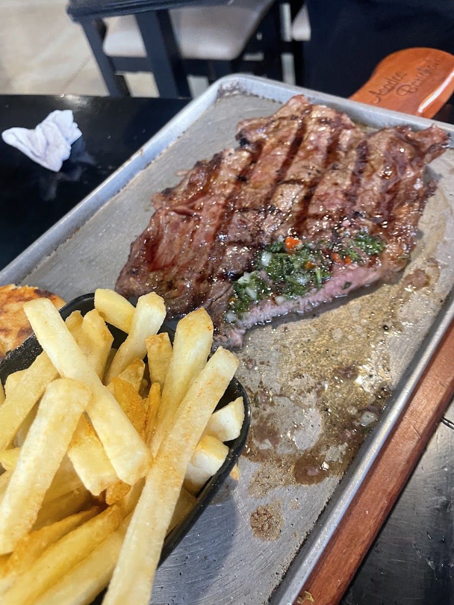 Carne con chimichurri — Restaurante Asado'z Barichara