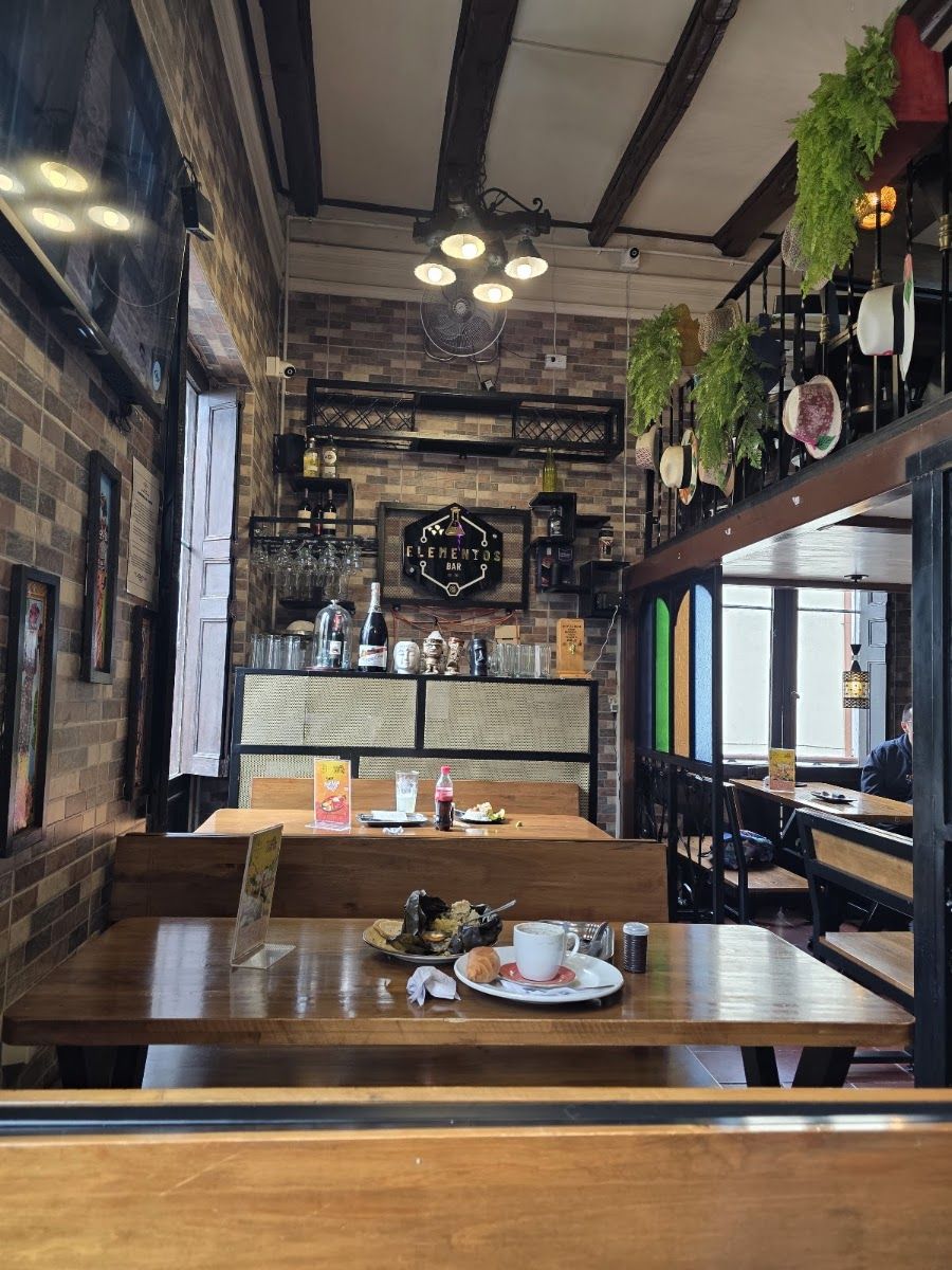Salón en madera — Restaurante Balcones de la Candelaria