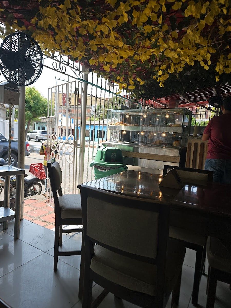 Terraza — Restaurante La Mona