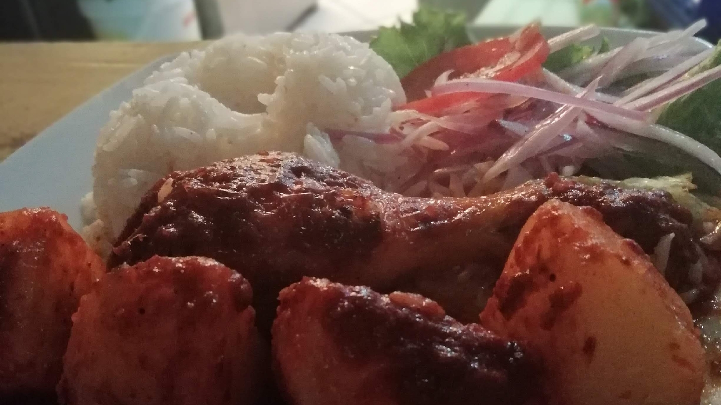 Pollo frito con arroz — Restaurante La Norteña