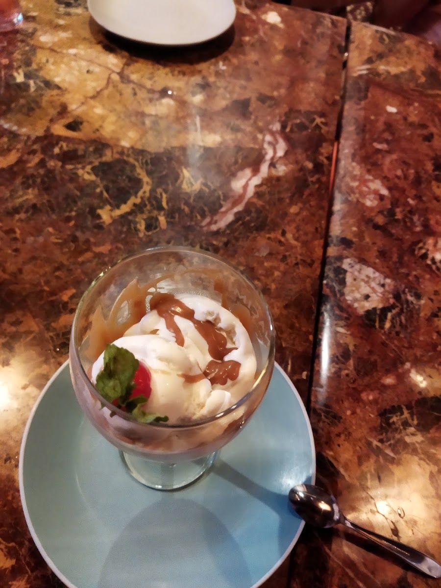 Postre en copa — Restaurante la Potra