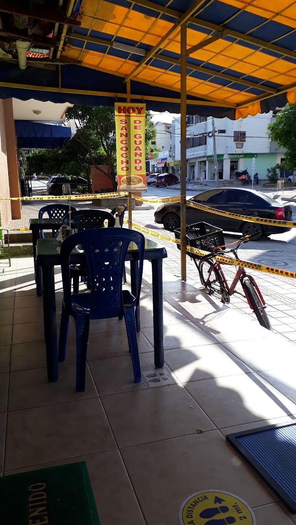 Terraza al aire libre — Restaurante Las Delicias
