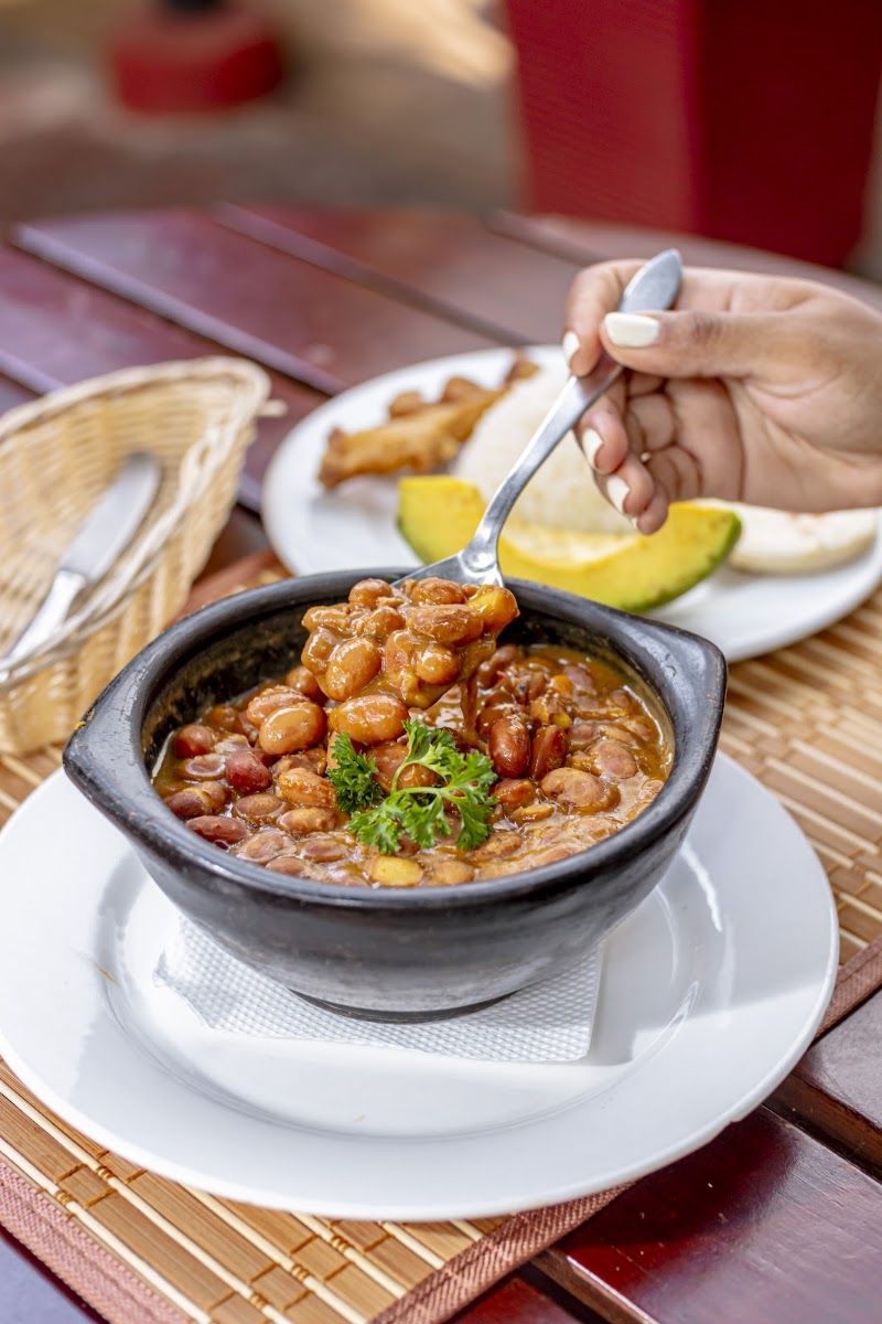 Cazuela de fríjoles — Restaurante Los Helechos