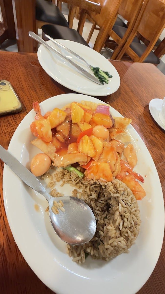 Langostinos con arroz — RESTAURANTE MONTE RICO