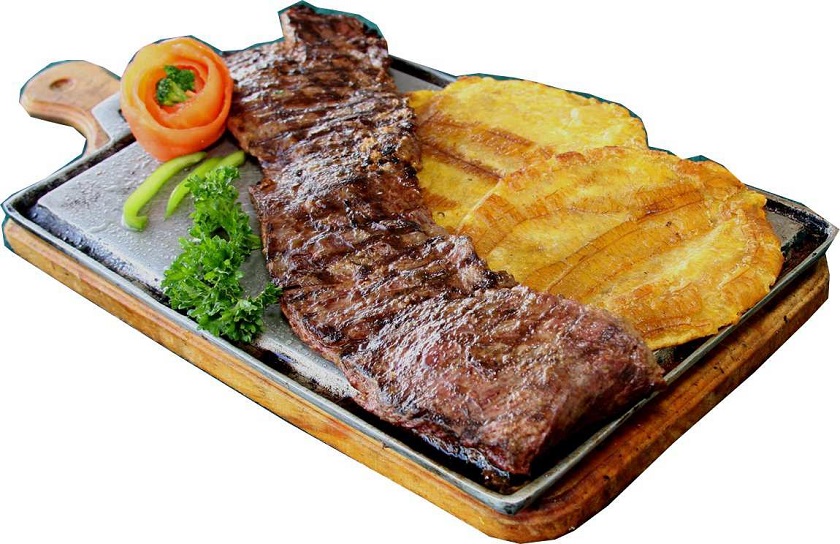 Churrasco a la parrilla en Restaurante Myriam. Tipico colombiano