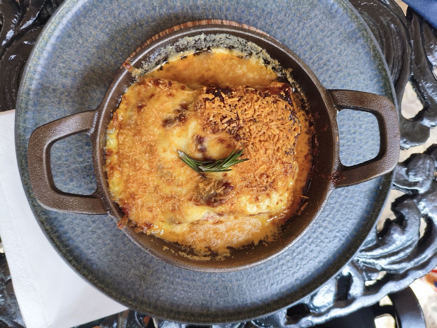 Cazuela gratinada — Restaurante Republicano