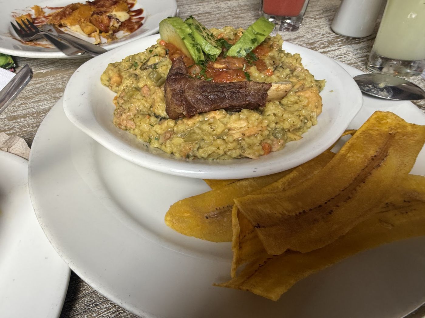 Arroz con carne y patacón — Restaurante Ringlete