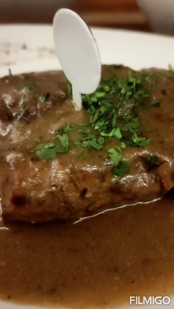 Corte de carne con salsa — Restaurante Tizones