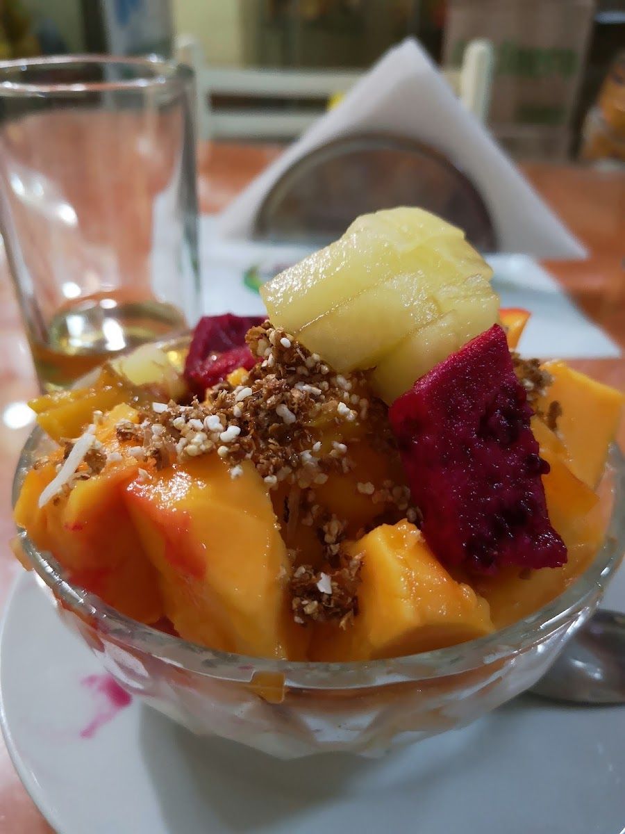 Copa de frutas — Restaurante Vegetariano Fuente Natural