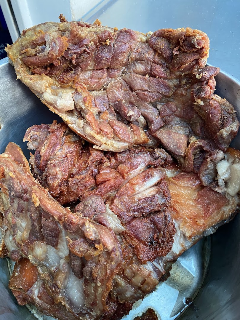 Costillas asadas — Restaurante y piqueteadero chicharrón al fogón