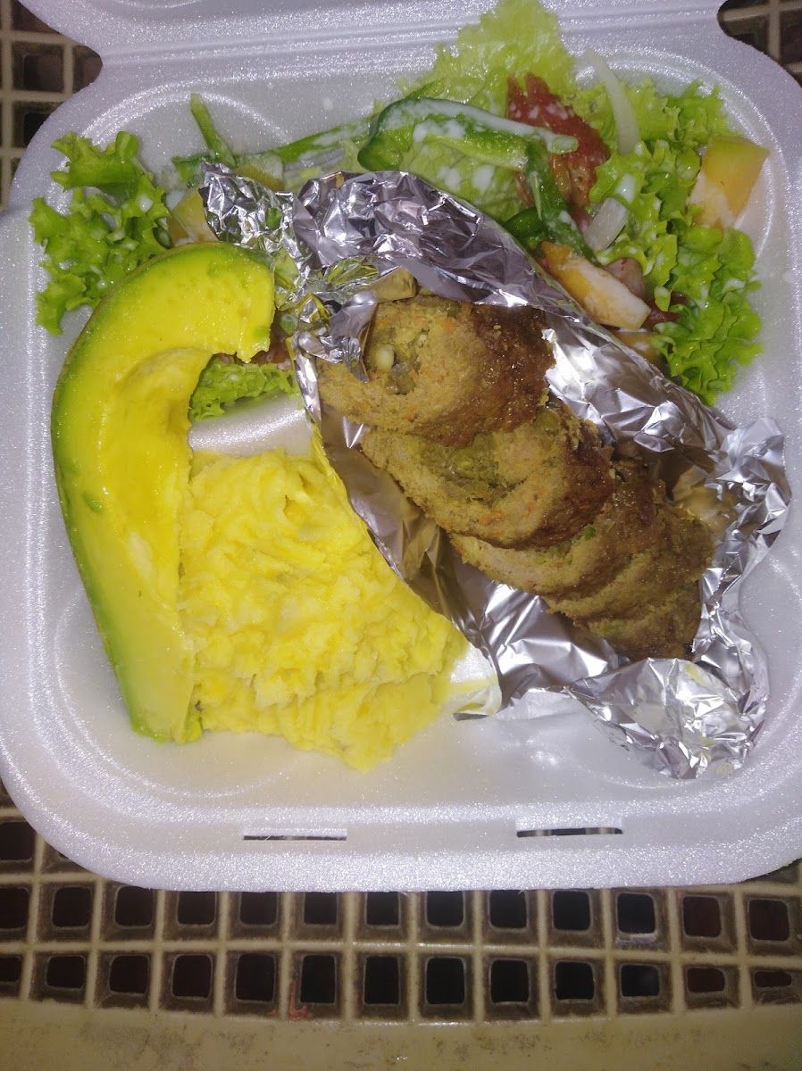 Almuerzo para llevar — Restaurante y Refresqueria el Patio Casero