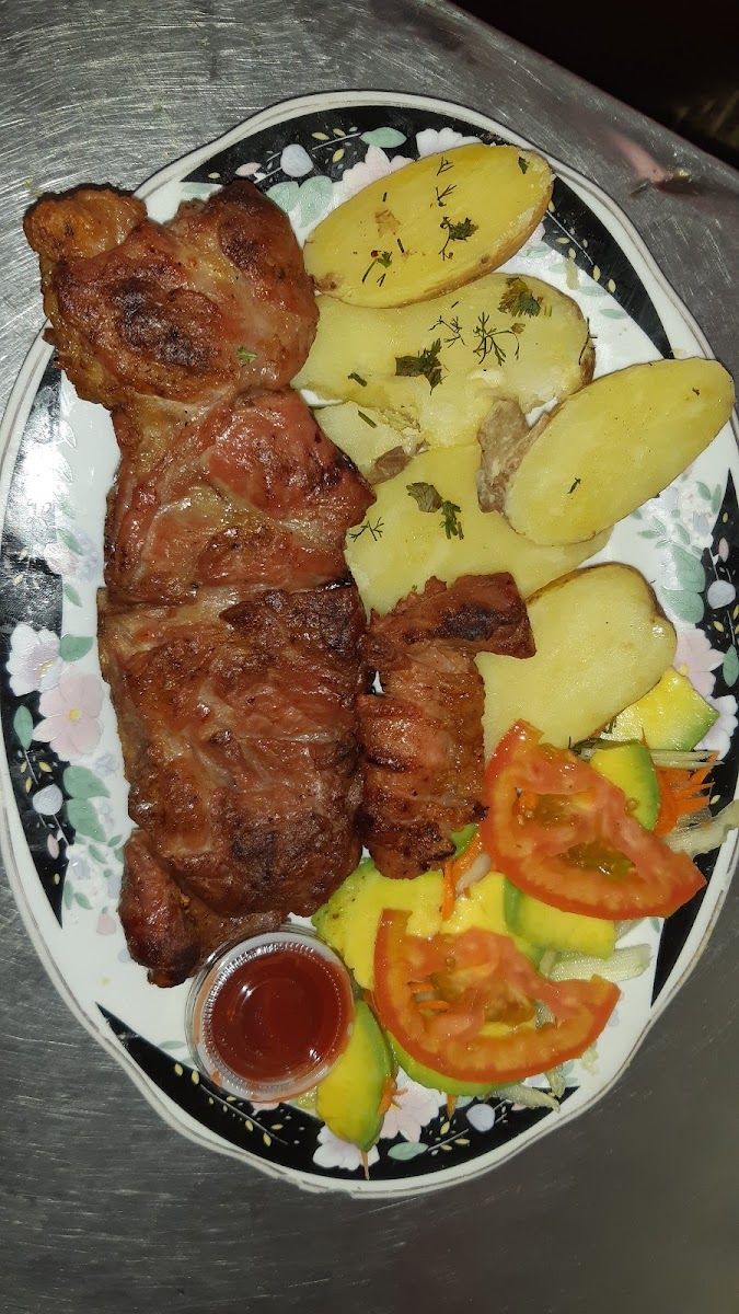 Carne asada con papas — Restaurante y Refresqueria el Patio Casero