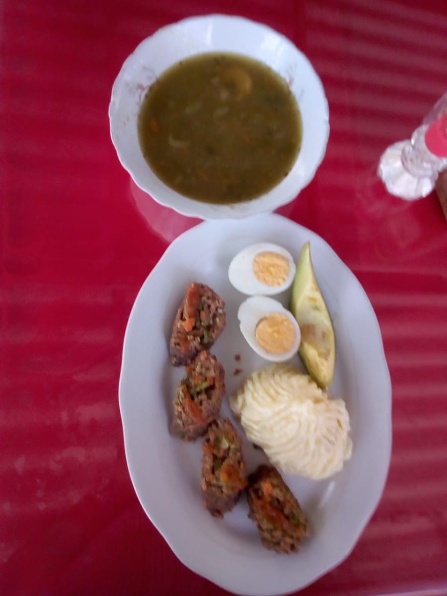 Sopa y acompañantes — Restaurante y Refresqueria el Patio Casero
