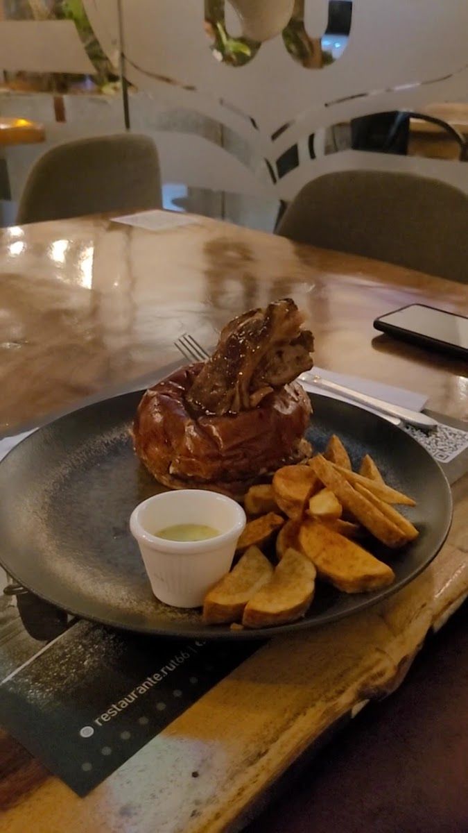 Carne con papas rústicas — Ruta 66