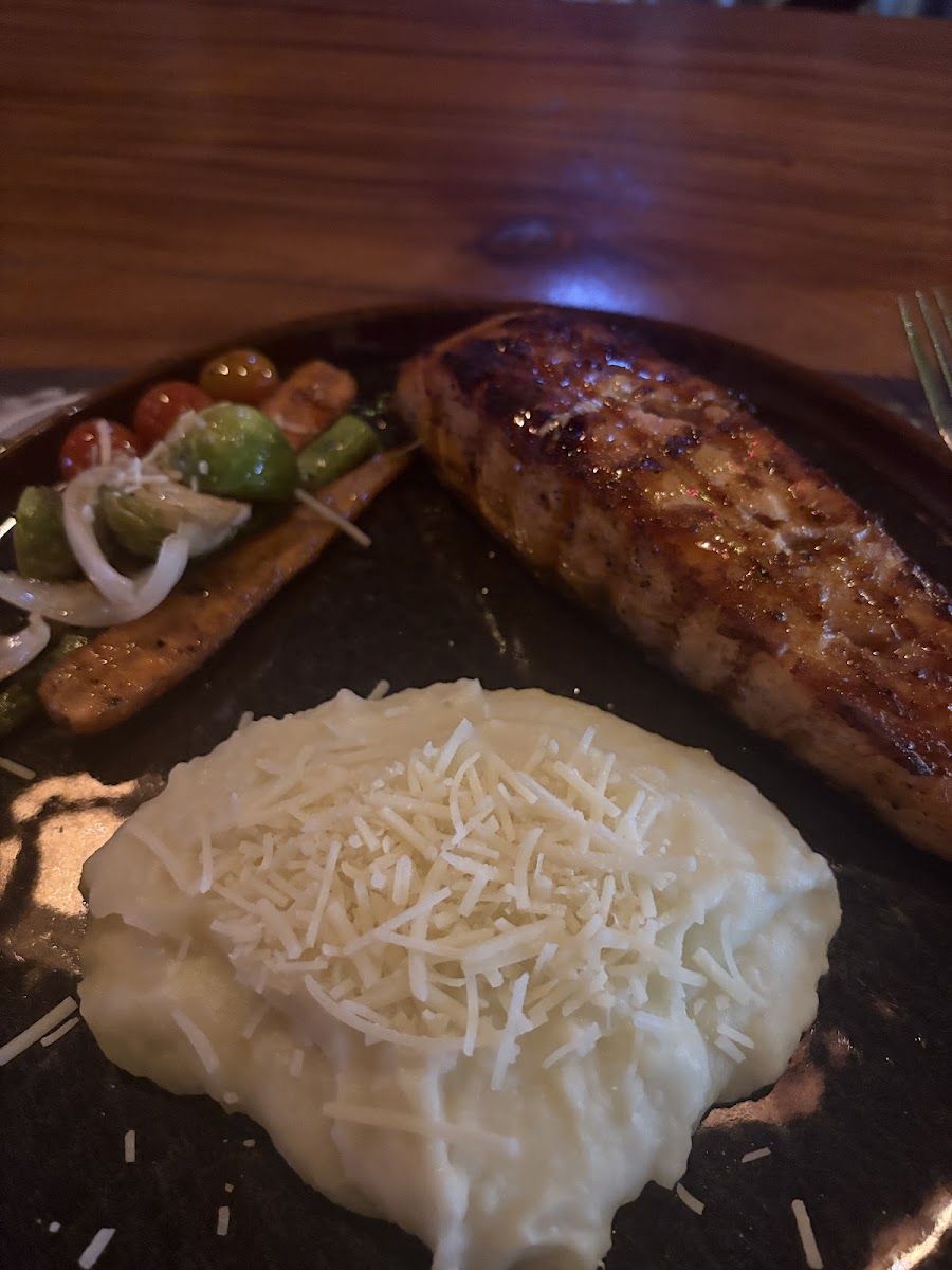 Carne con puré gratinado — Ruta 66